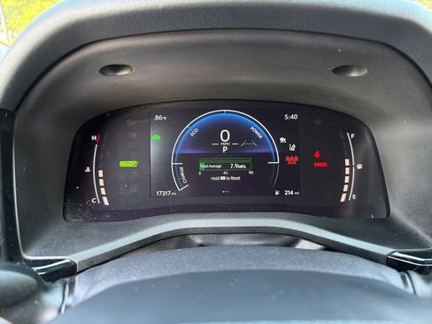 Used 2025 Toyota Camry LE FWD image 9
