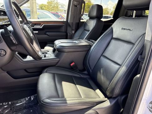 Used 2022 GMC Sierra 1500 Denali w/ Denali Reserve Package image 11