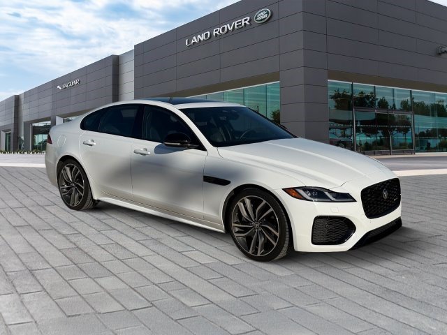 Used 2024 Jaguar XF R-Dynamic SE AWD/4WD image 7