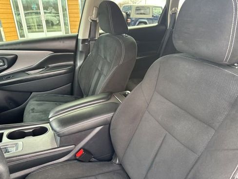 Used 2020 Nissan Murano S image 20