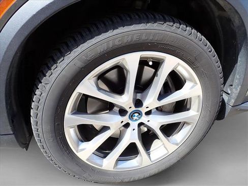 Used 2022 BMW X5 xDrive45e AWD/4WD image 14
