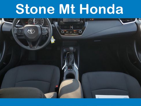 Used 2022 Toyota Corolla LE image 14