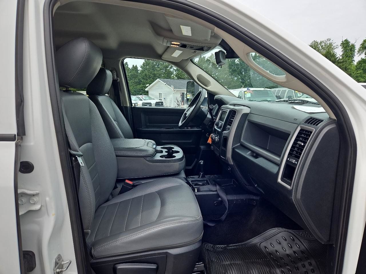 Used 2016 RAM 3500 Tradesman AWD/4WD image 25