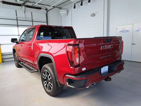 Used 2025 GMC Sierra 1500 AT4 w/ AT4 Premium Package AWD/4WD image 7