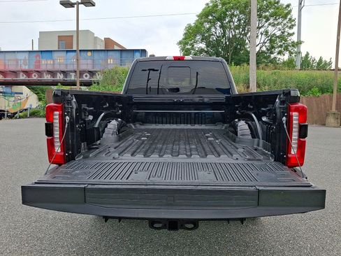 Used 2023 Ford F250 Lariat w/ Lariat Ultimate Package AWD/4WD image 30
