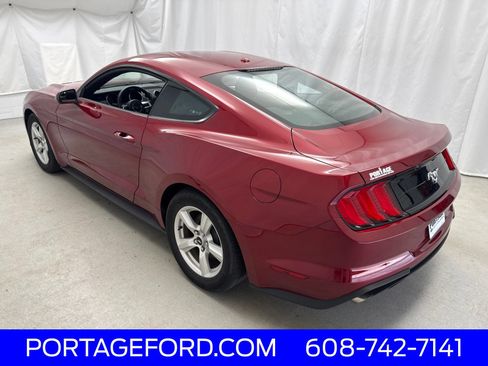 Used 2019 Ford Mustang Coupe RWD image 4