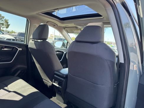 Used 2020 Toyota RAV4 XLE w/ Convenience Package AWD/4WD image 23