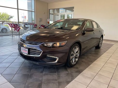 Used 2016 Chevrolet Malibu Premier w/ Driver Confidence Package II FWD image 2