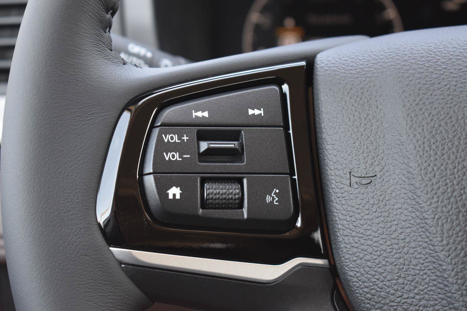 New 2026 Honda Odyssey Touring image 6