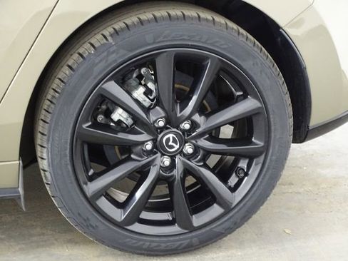 Used 2024 MAZDA MAZDA3 s image 37