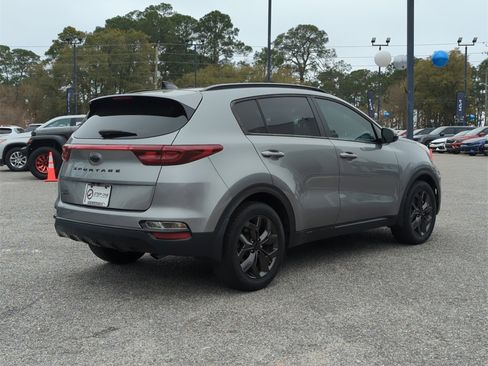 Used 2022 Kia Sportage Nightfall Edition image 7