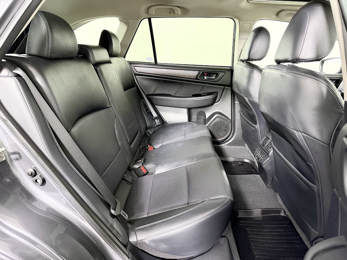 Used 2019 Subaru Outback 3.6R Limited AWD/4WD image 46