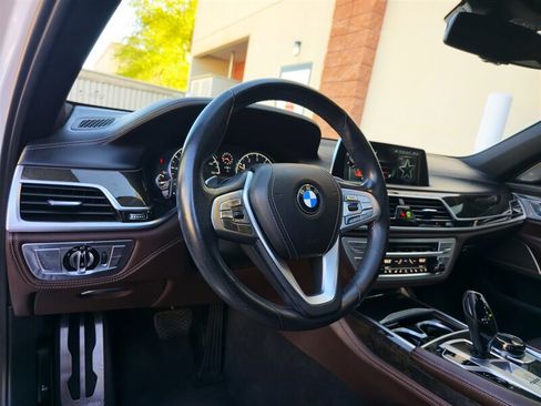 Used 2016 BMW 740i RWD image 18