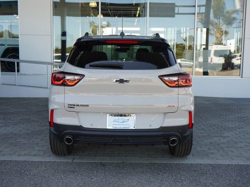Used 2026 Chevrolet TrailBlazer RS w/ Convenience Package AWD/4WD image 8