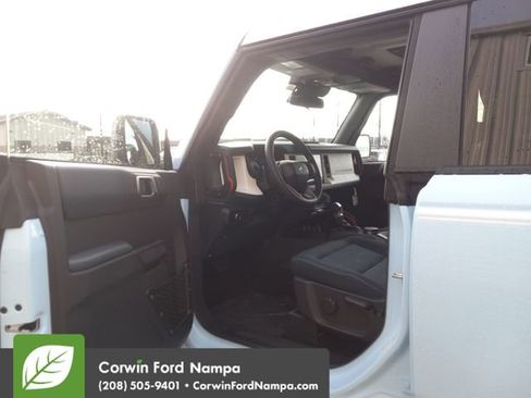 New 2025 Ford Bronco Heritage Edition image 9