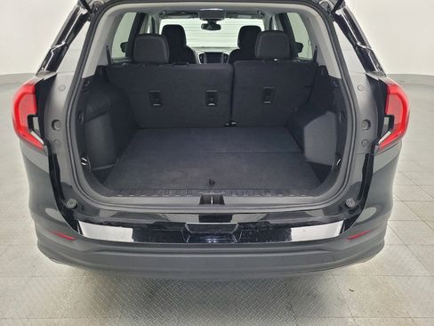 Used 2024 GMC Terrain SLE image 29