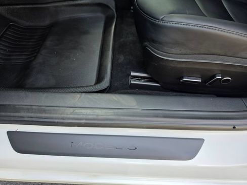Used 2023 Tesla Model 3 Standard Range RWD image 24