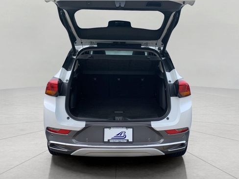 Used 2021 Buick Encore GX Essence w/ Advanced Technology Package AWD/4WD image 28