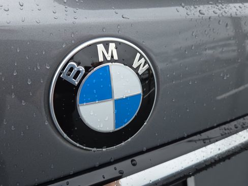 Certified 2023 BMW X7 xDrive40i w/ M Sport Package image 18