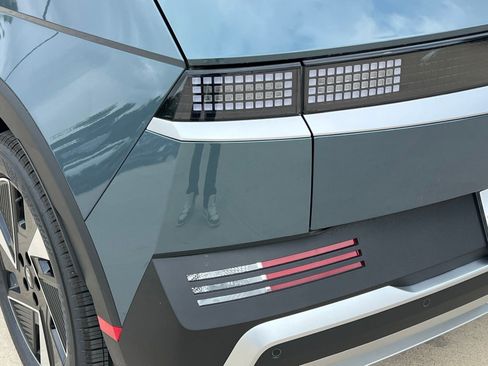 New 2026 Hyundai Ioniq 5 SEL RWD image 12