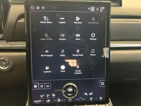 Used 2025 GMC Terrain Elevation image 12