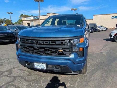 Used 2024 Chevrolet Silverado 1500 Custom RWD image 3