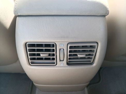 Used 2004 Lexus ES 330 image 21