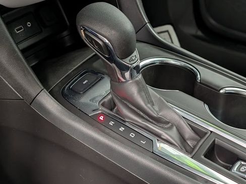 Used 2024 Chevrolet Equinox LS w/ LS Convenience Package image 25