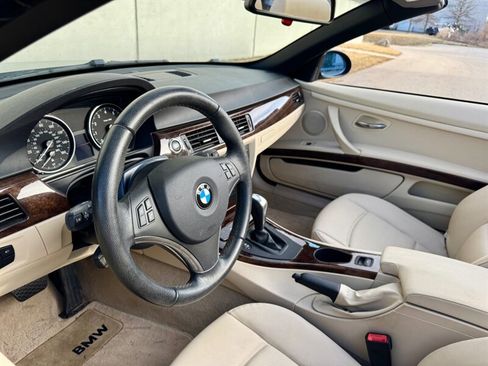 Used 2008 BMW 328i Convertible image 15