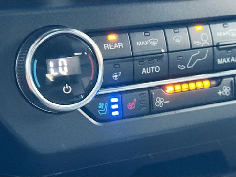 Used 2020 Ford Expedition Limited w/ Equipment Group 302A image 20