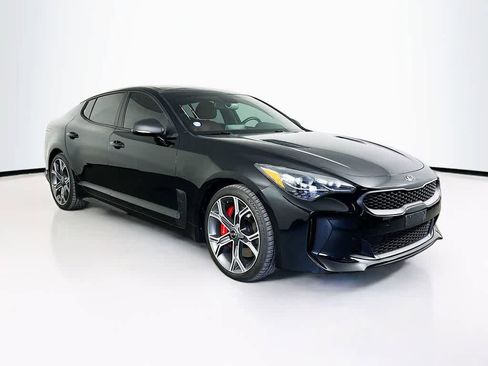 Used 2018 Kia Stinger GT1 image 24