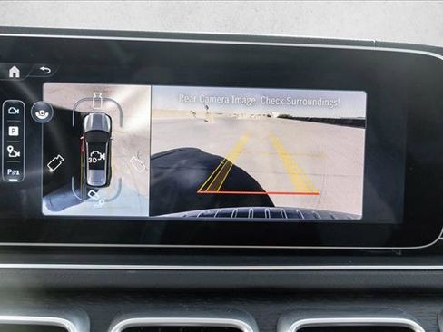 Certified 2025 Mercedes-Benz GLS 450 4MATIC image 18