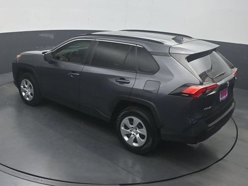 Used 2020 Toyota RAV4 LE FWD image 22