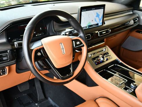 Used 2020 Lincoln Aviator Black Label w/ Dynamic Handling Package image 13