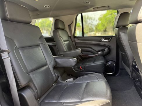 Used 2019 GMC Yukon SLT image 25