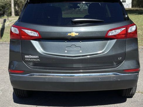 Used 2019 Chevrolet Equinox LT w/ Driver Convenience Package FWD image 9