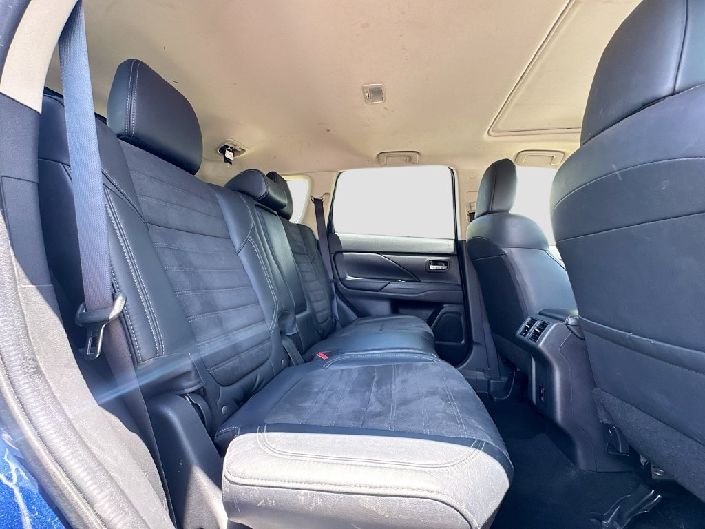 Used 2020 Mitsubishi Outlander SE FWD image 29