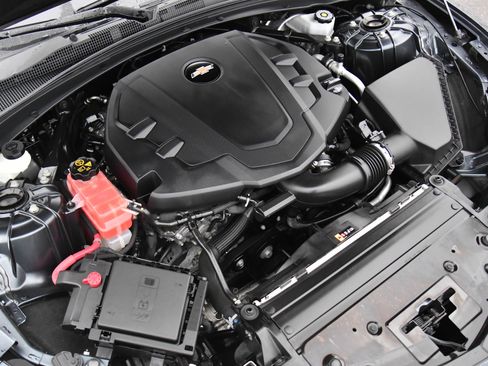 Used 2020 Chevrolet Camaro LT w/ RS Package image 36