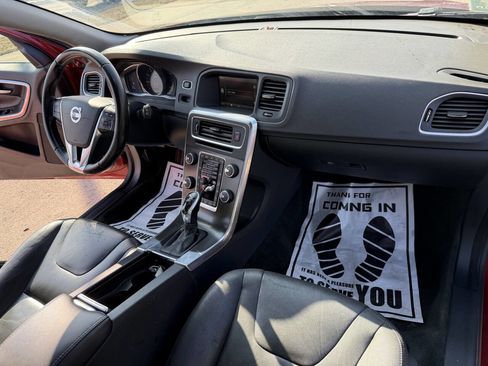 Used 2015 Volvo V60 T5 Premier image 5