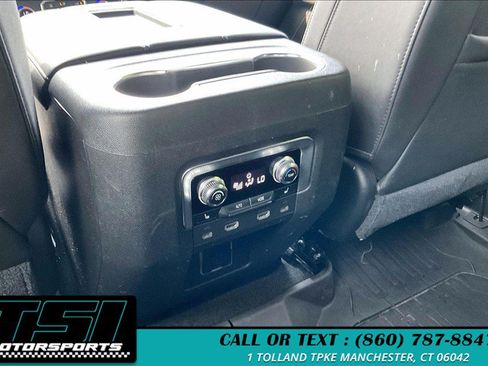 Used 2021 GMC Yukon SLT w/ SLT Luxury Plus Package AWD/4WD image 32