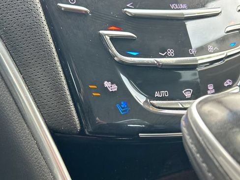 Used 2019 Cadillac XTS Luxury FWD image 46