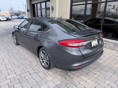 Used 2017 Ford Fusion SE w/ Equipment Group 201A image 60