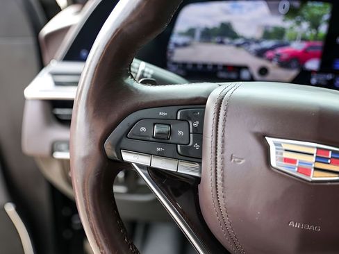 Used 2022 Cadillac Escalade Sport Platinum AWD/4WD image 16