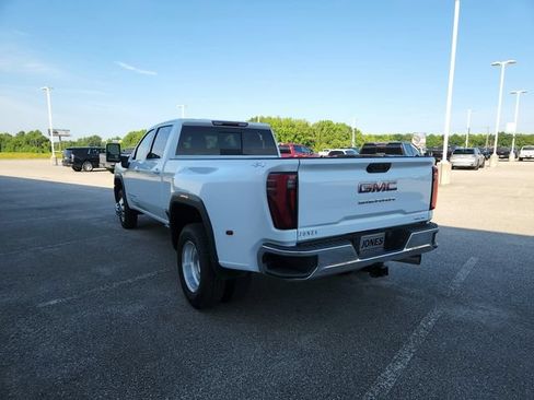 Used 2025 GMC Sierra 3500 SLE w/ SLE Value Package AWD/4WD image 24