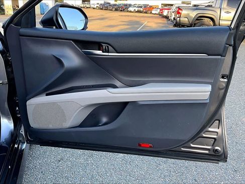 Certified 2022 Toyota Camry LE image 22