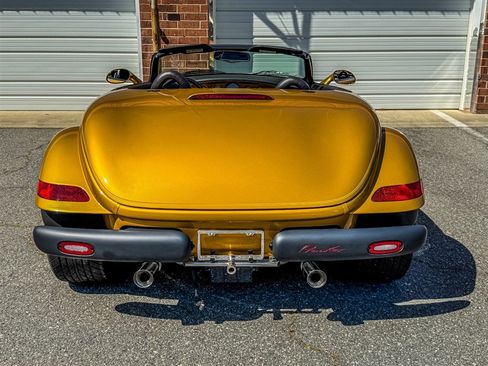 Used 2002 Chrysler Prowler image 31