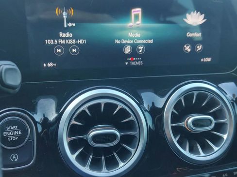 Used 2021 Mercedes-Benz GLA 35 AMG 4MATIC image 43