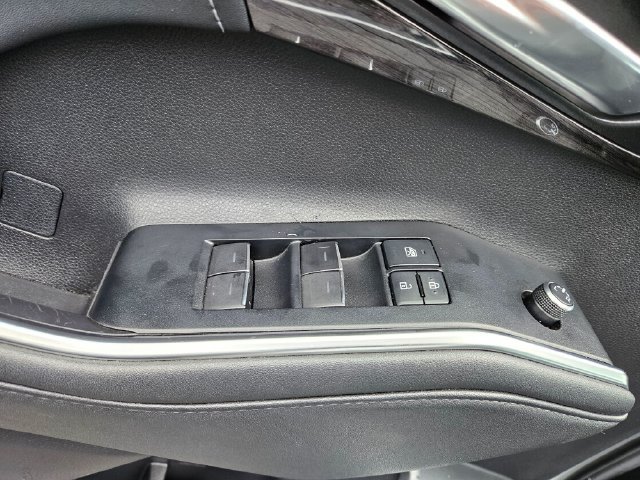 Used 2021 Toyota Highlander Limited AWD/4WD image 28