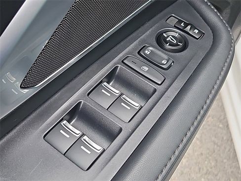 Used 2021 Acura RDX Base image 25