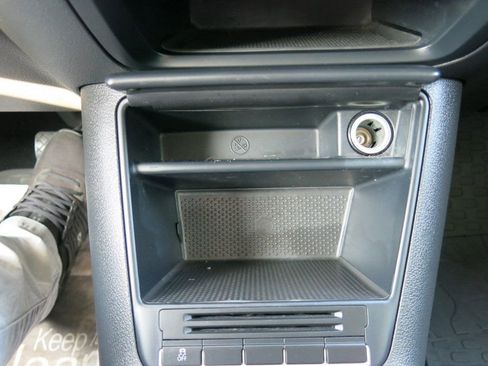 Used 2017 Volkswagen Tiguan Limited w/ Alloy Wheels Package image 27